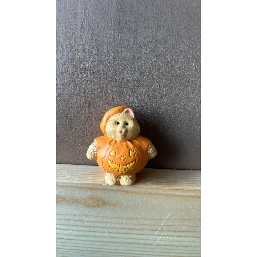 Hallmark Merry Miniatures Cameron Cat Pumpkin Costume Vintage 1995 Halloween